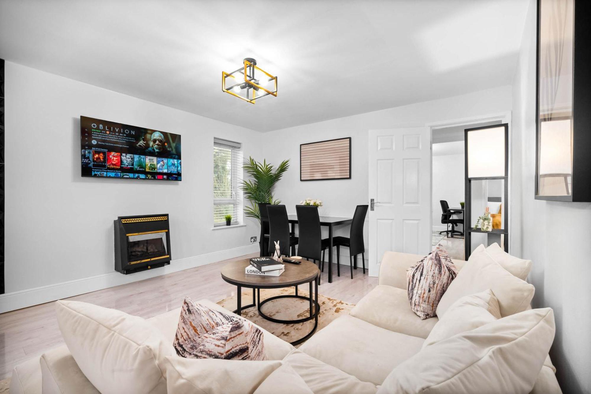 Holiday home Luxury Two Bedroom House - Parking - Netflix 11Ha *